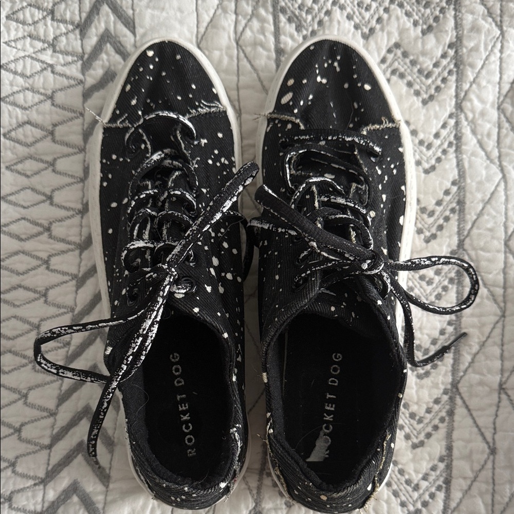 Rocket Dog Black Sneakers with White Speckle